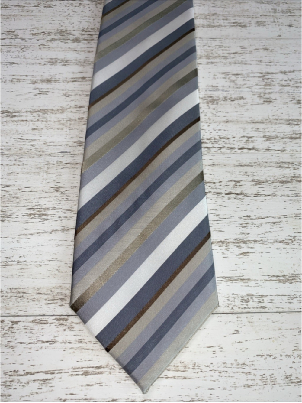 Geoffrey Beene Silk Blend Tie Silver Gray Blue Stripe Classic Mens Necktie
